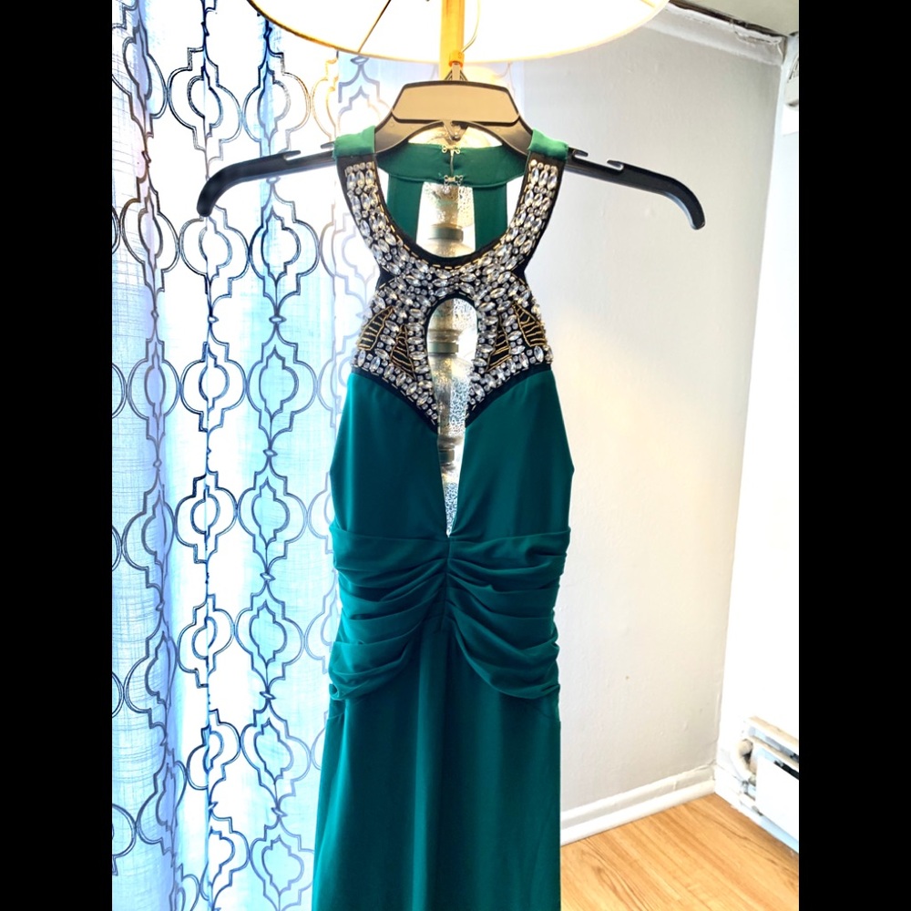 Emerald green wedding guest/ prom dress